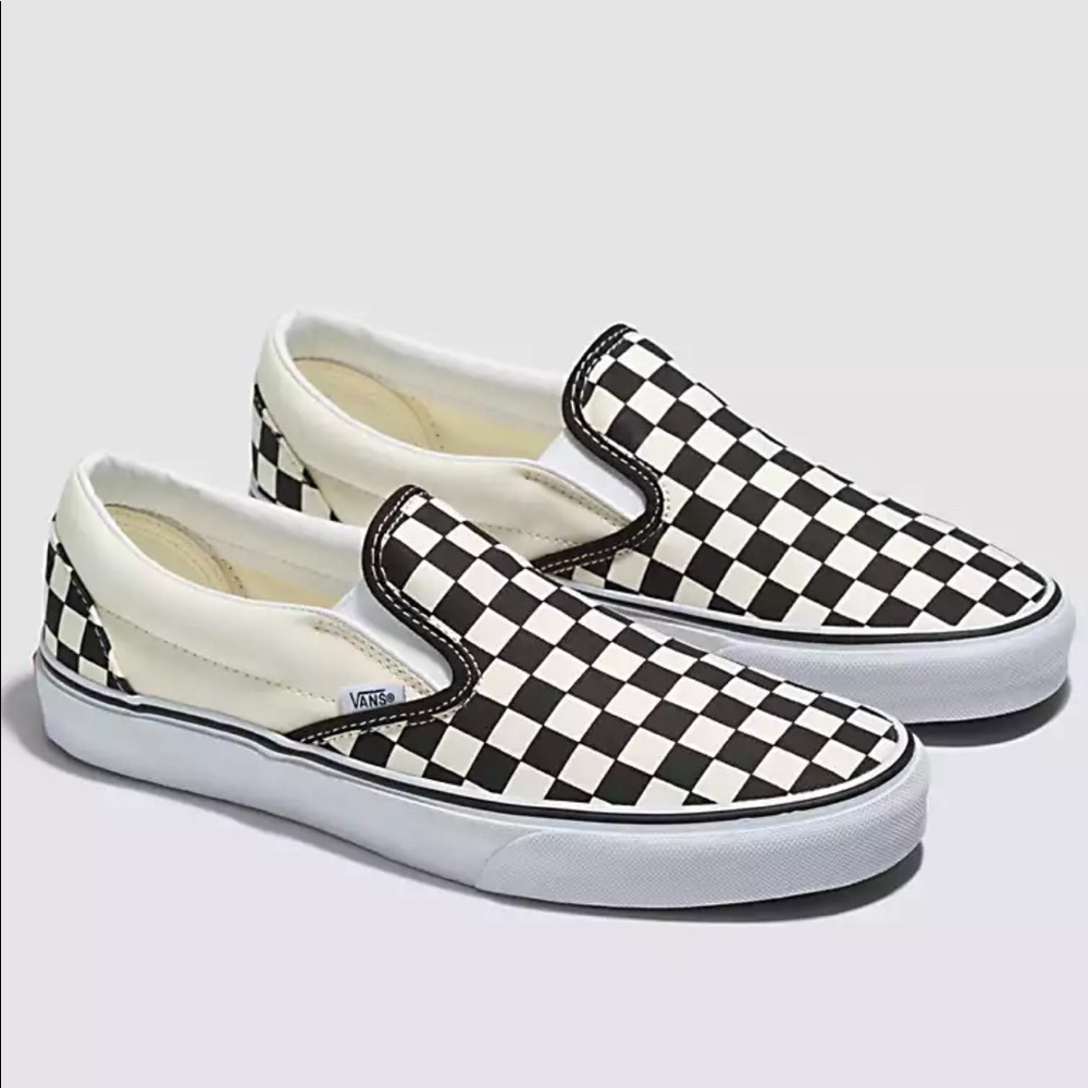 NEW Classic slip on black & white checkered vans